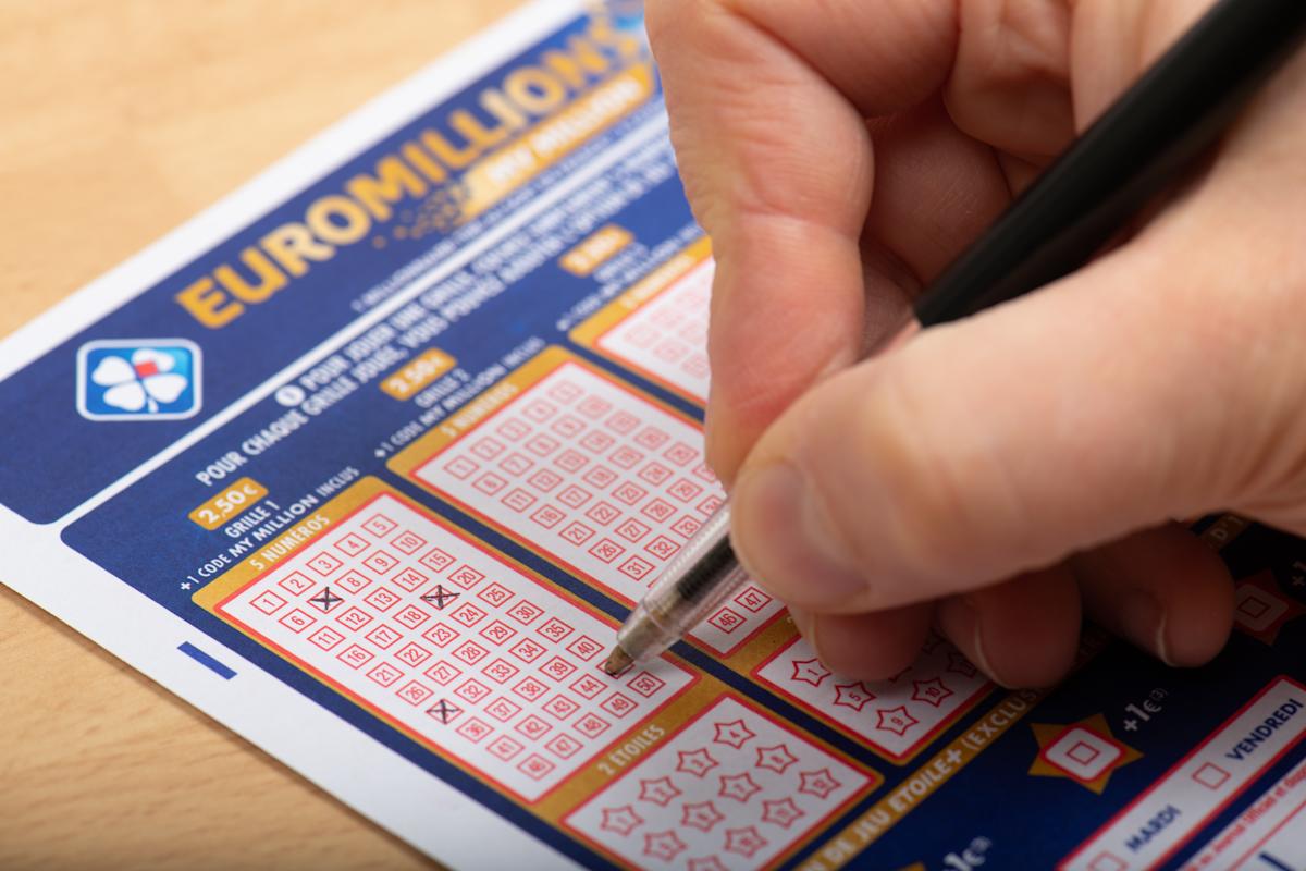 EuroMillions-voittaja, joka voitti 100 miljoonaa euroa, menettää palkintonsa, jos hän ei lunasta sitä 25. heinäkuuta mennessä.